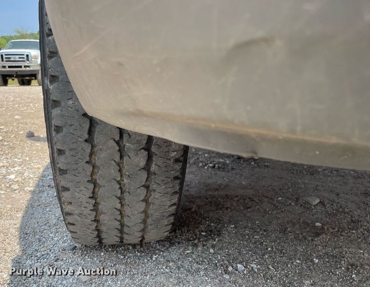 image for item DL3795 2003 Chevrolet Silverado 2500HD  utility bed pickup truck