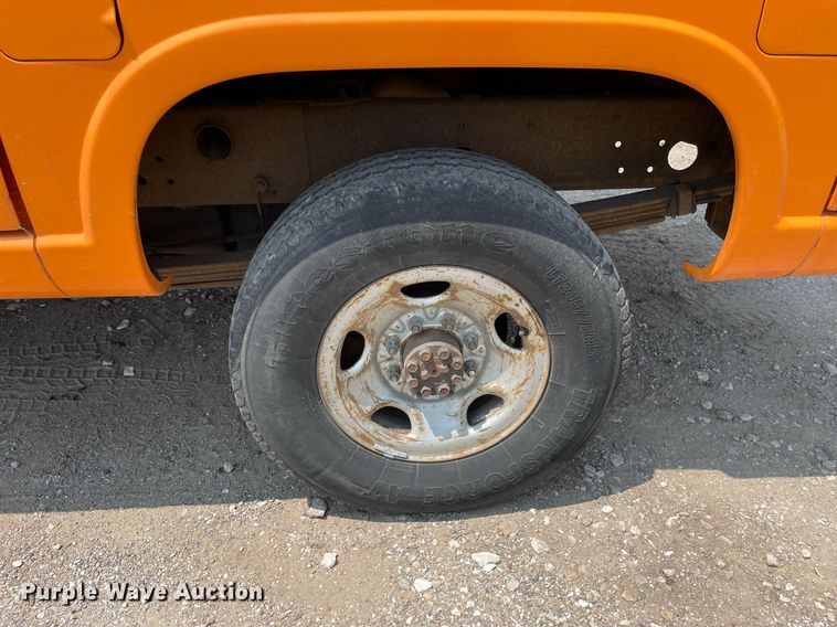 image for item DL3795 2003 Chevrolet Silverado 2500HD  utility bed pickup truck