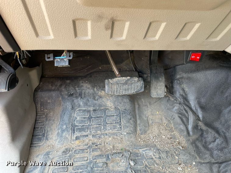 image for item DL3796 2008 Ford F350 Super Duty XLT  Crew Cab pickup truck