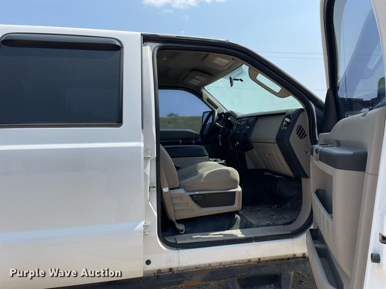 image for item DL3796 2008 Ford F350 Super Duty XLT  Crew Cab pickup truck