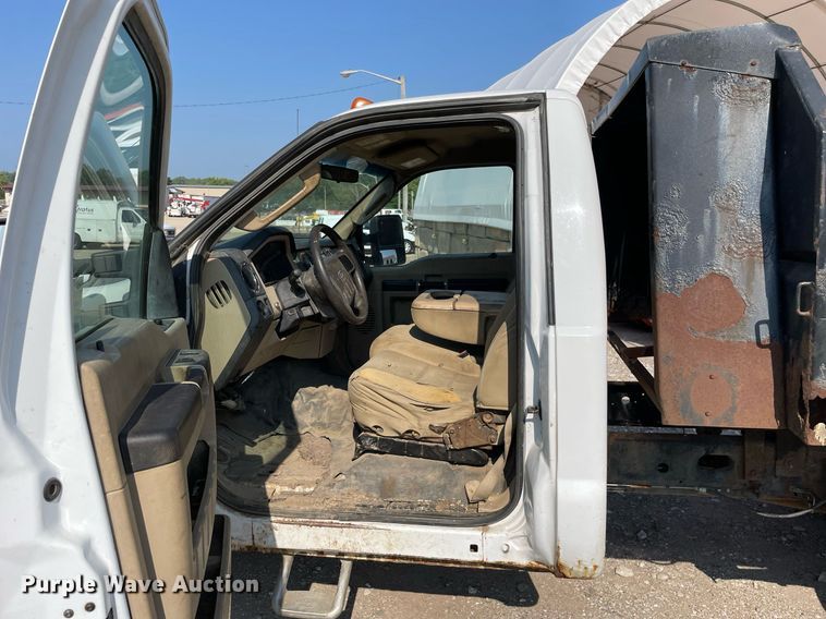 image for item DL3802 2008 Ford F350 Super Duty XLT  dump bed pickup truck