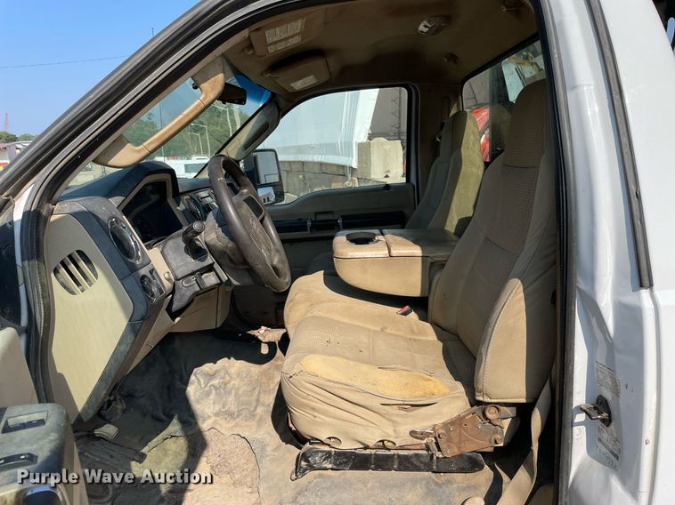 image for item DL3802 2008 Ford F350 Super Duty XLT  dump bed pickup truck