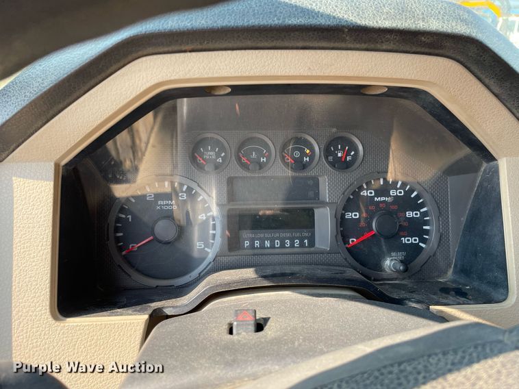 image for item DL3802 2008 Ford F350 Super Duty XLT  dump bed pickup truck