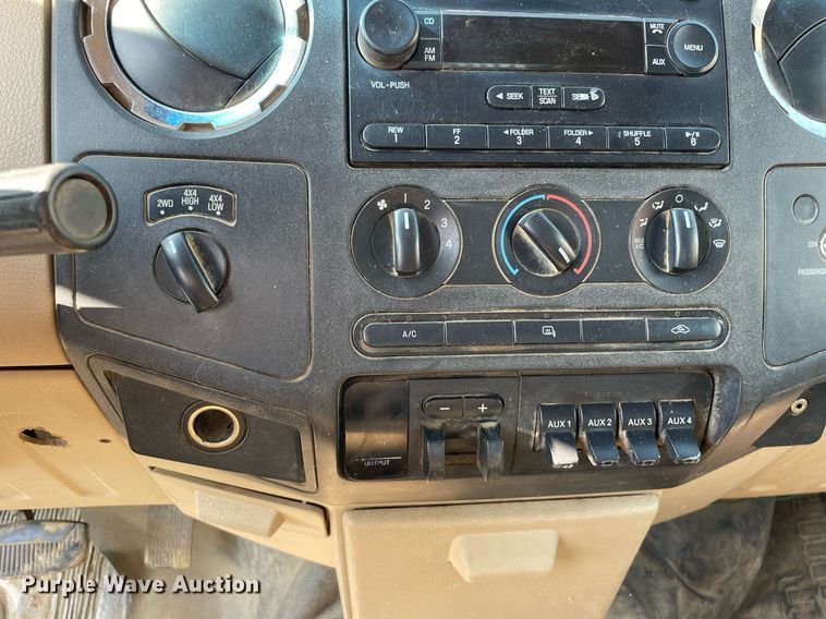 image for item DL3802 2008 Ford F350 Super Duty XLT  dump bed pickup truck