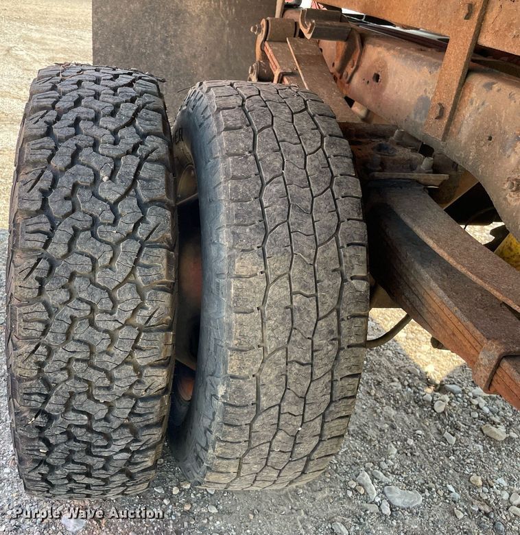 image for item DL3802 2008 Ford F350 Super Duty XLT  dump bed pickup truck