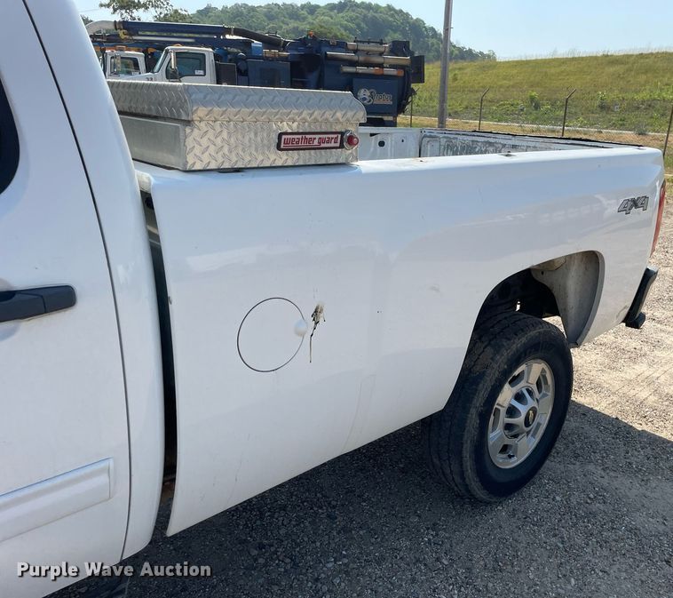 image for item DL3804 2013 Chevrolet 2500HD  Crew Cab pickup truck