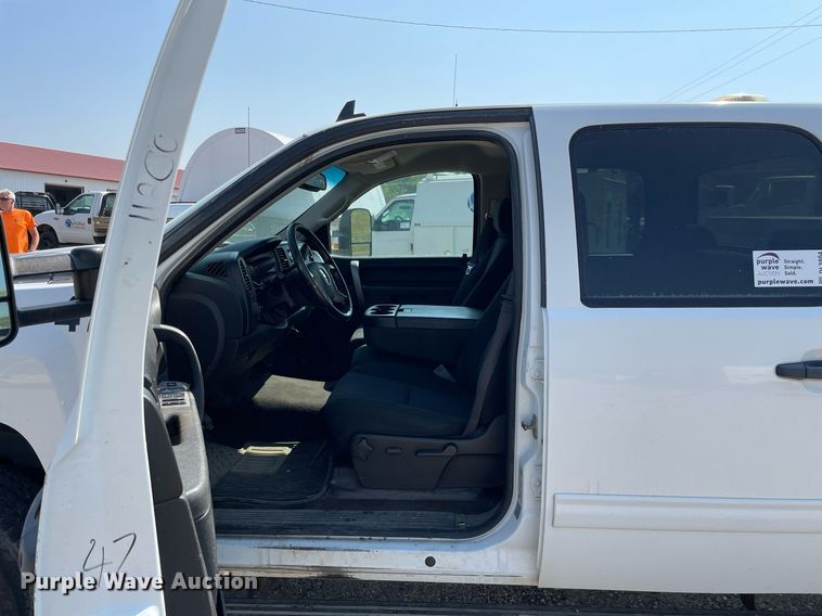 image for item DL3804 2013 Chevrolet 2500HD  Crew Cab pickup truck