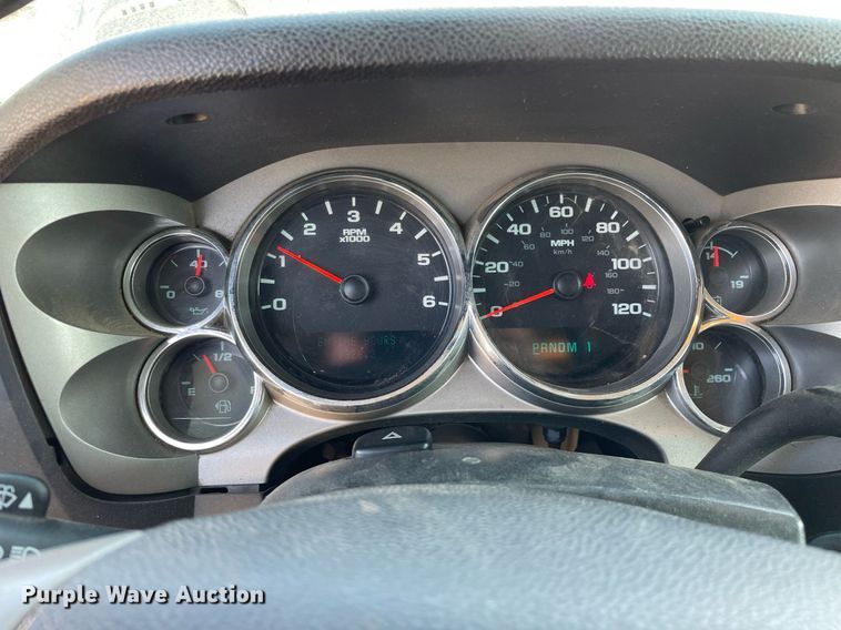 image for item DL3804 2013 Chevrolet 2500HD  Crew Cab pickup truck