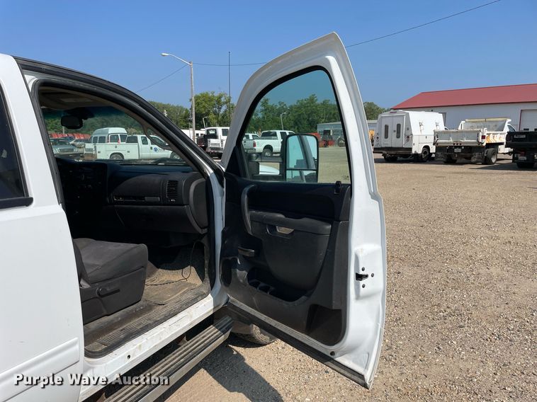 image for item DL3804 2013 Chevrolet 2500HD  Crew Cab pickup truck