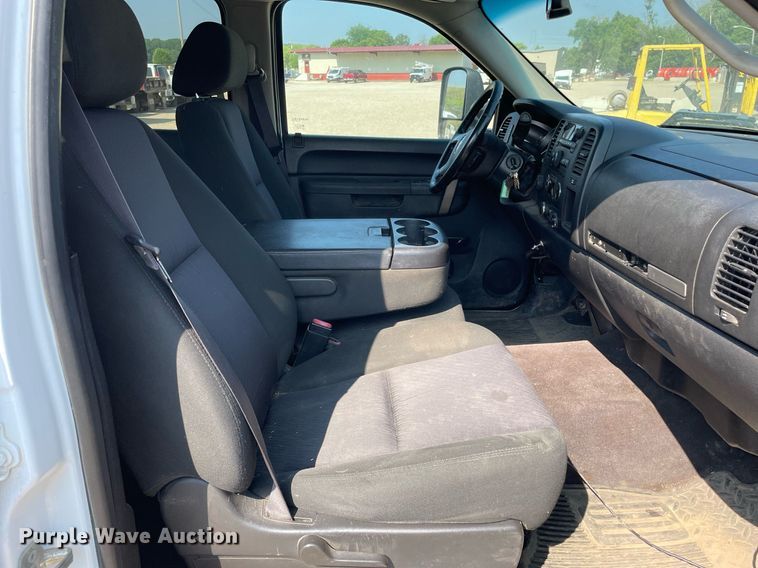 image for item DL3804 2013 Chevrolet 2500HD  Crew Cab pickup truck