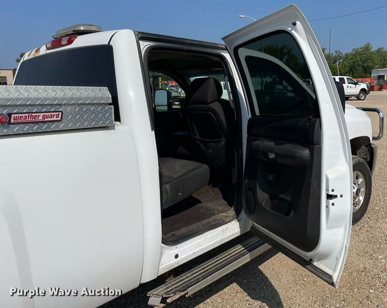image for item DL3804 2013 Chevrolet 2500HD  Crew Cab pickup truck