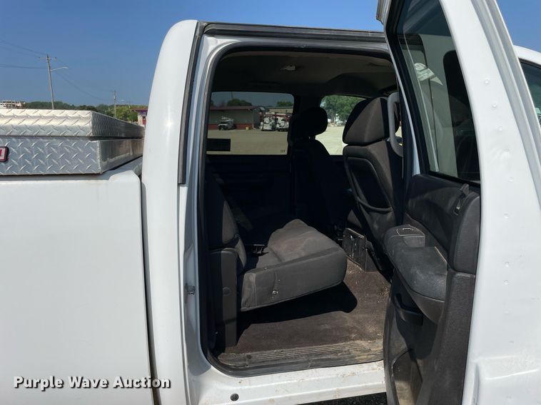 image for item DL3804 2013 Chevrolet 2500HD  Crew Cab pickup truck