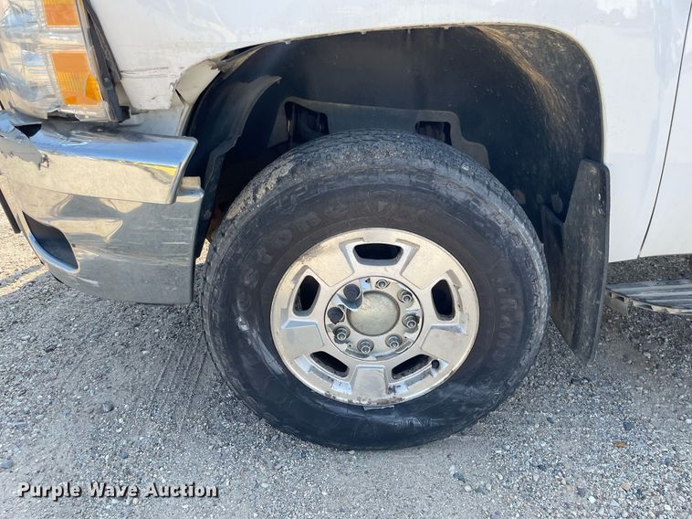 image for item DL3804 2013 Chevrolet 2500HD  Crew Cab pickup truck