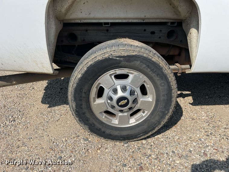 image for item DL3804 2013 Chevrolet 2500HD  Crew Cab pickup truck