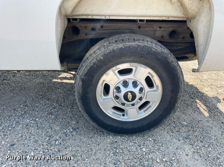 image for item DL3804 2013 Chevrolet 2500HD  Crew Cab pickup truck