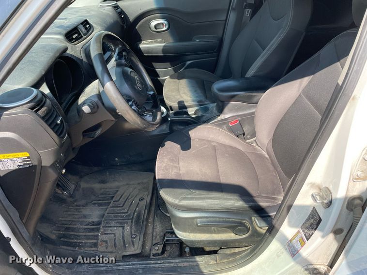 image for item DL3805 2016 Kia Soul  SUV