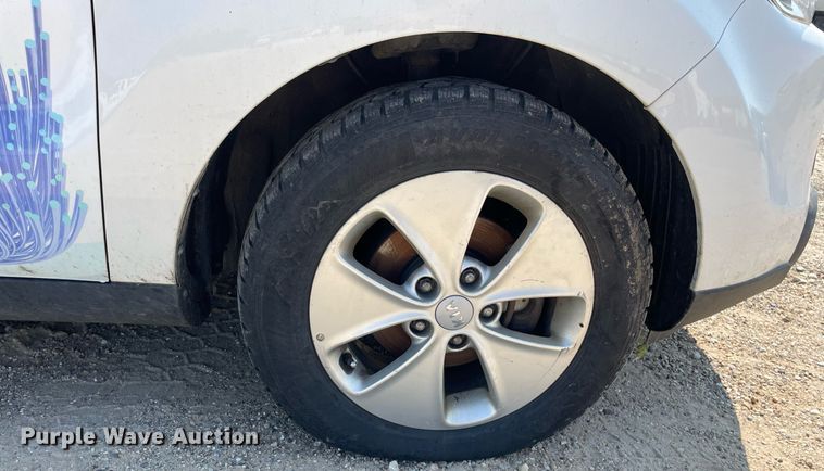 image for item DL3805 2016 Kia Soul  SUV