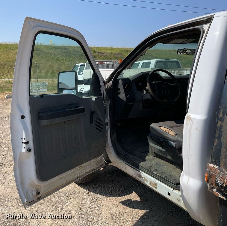 image for item DL3806 2011 Ford F450 Super Duty XL  flatbed truck