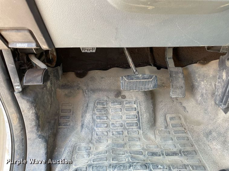 image for item DL3806 2011 Ford F450 Super Duty XL  flatbed truck