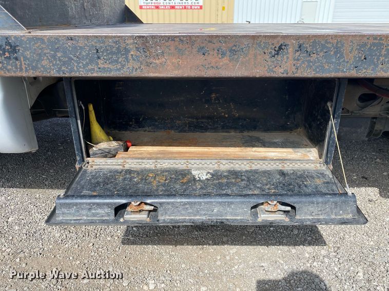 image for item DL7168 2012 Ford F550 Super Duty  flatbed truck