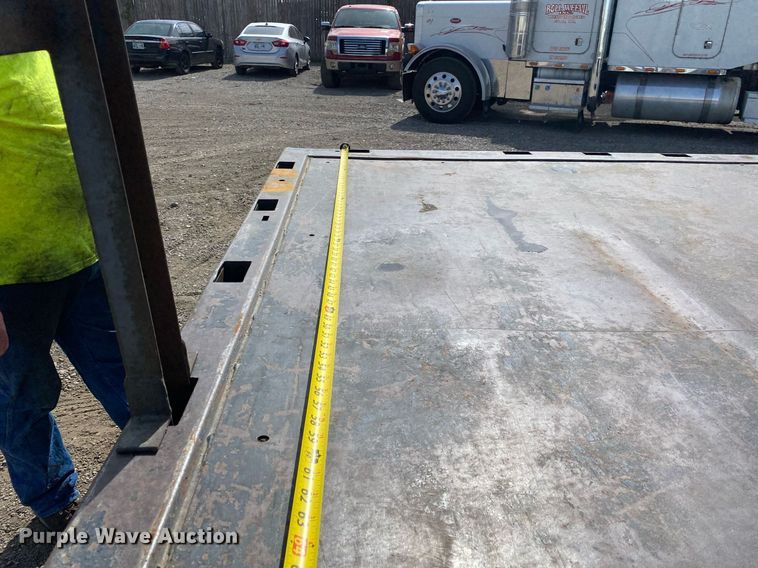 image for item DL7168 2012 Ford F550 Super Duty  flatbed truck