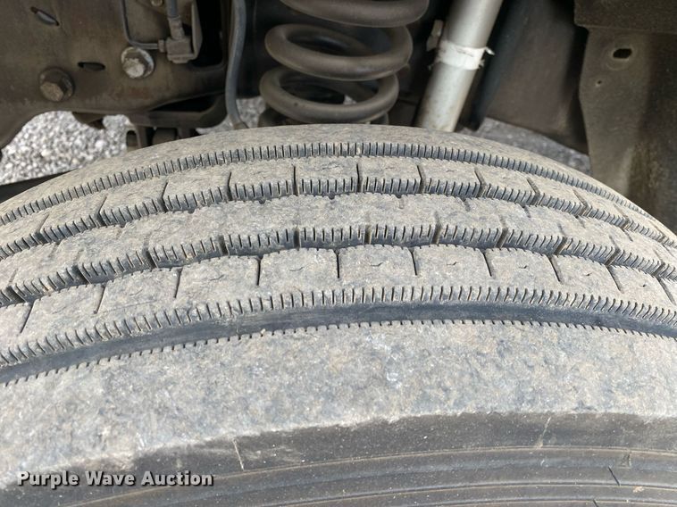 image for item DL7168 2012 Ford F550 Super Duty  flatbed truck