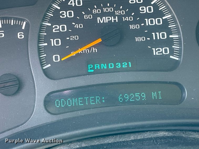 image for item DM0283 2003 GMC Sierra 1500  Ext. Cab pickup truck