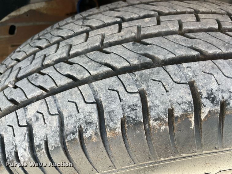 image for item DM0283 2003 GMC Sierra 1500  Ext. Cab pickup truck