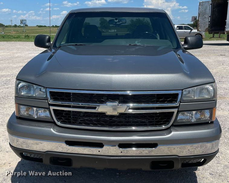 image for item DM0284 2006 Chevrolet Silverado 1500  Ext. Cab pickup truck
