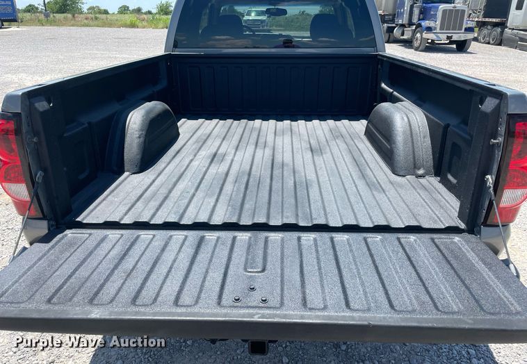 image for item DM0284 2006 Chevrolet Silverado 1500  Ext. Cab pickup truck