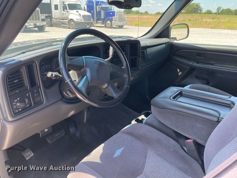 image for item DM0284 2006 Chevrolet Silverado 1500  Ext. Cab pickup truck