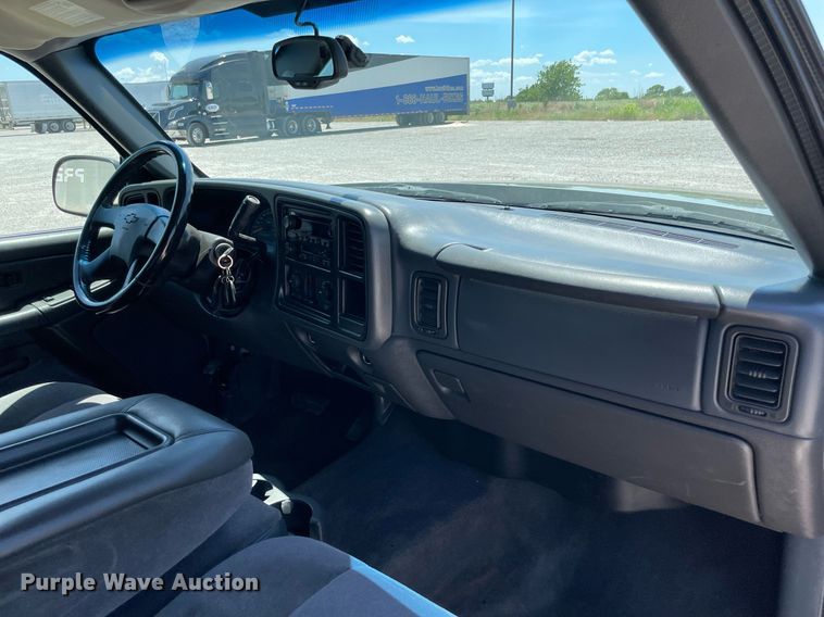 image for item DM0284 2006 Chevrolet Silverado 1500  Ext. Cab pickup truck