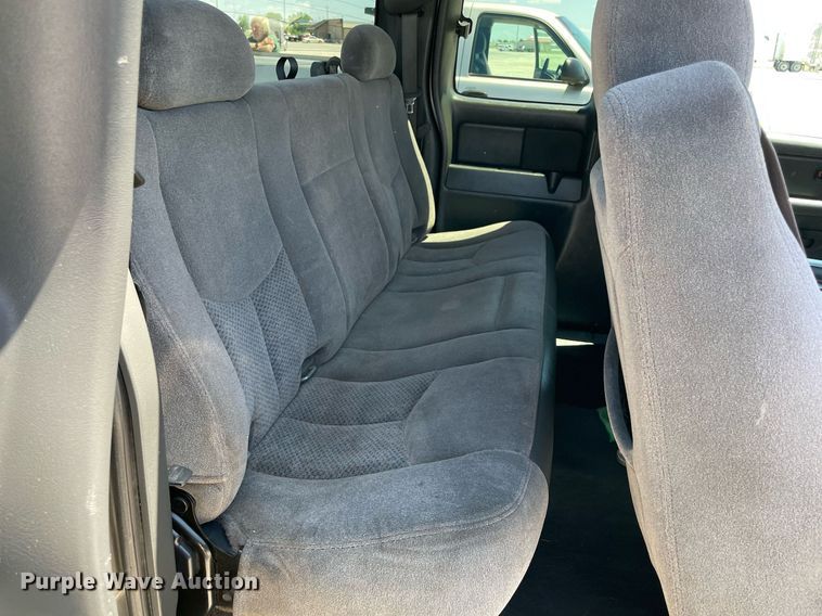 image for item DM0284 2006 Chevrolet Silverado 1500  Ext. Cab pickup truck