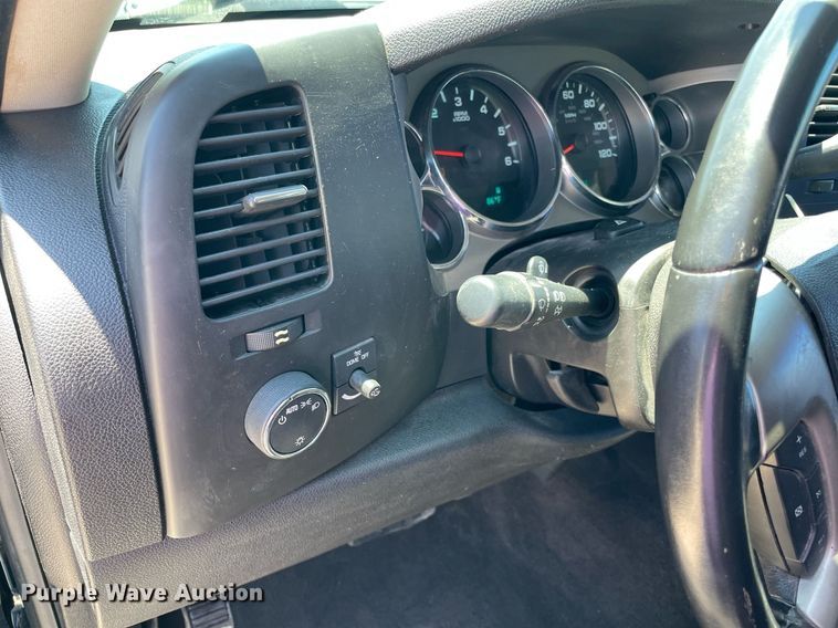 image for item DM0285 2012 Chevrolet Silverado 1500  Crew Cab pickup truck