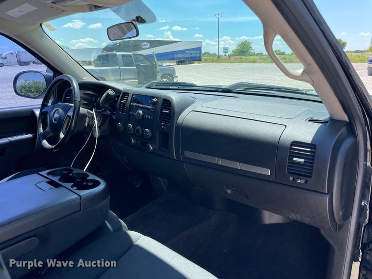 image for item DM0285 2012 Chevrolet Silverado 1500  Crew Cab pickup truck