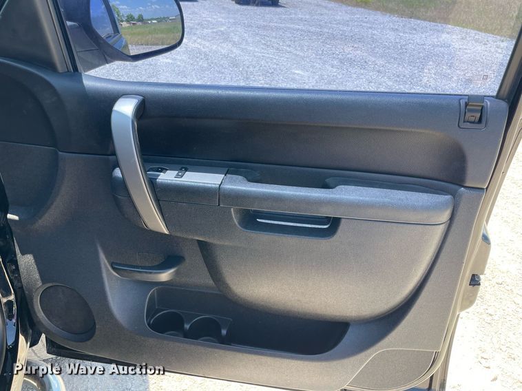 image for item DM0285 2012 Chevrolet Silverado 1500  Crew Cab pickup truck