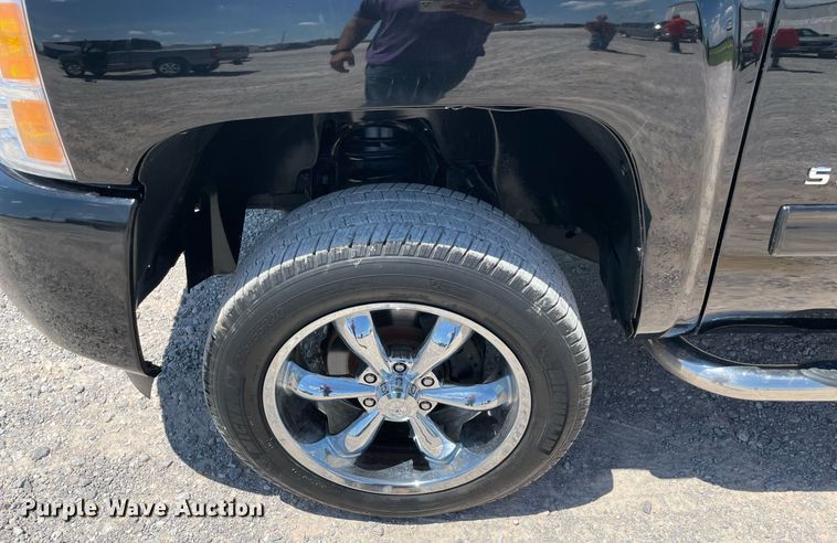 image for item DM0285 2012 Chevrolet Silverado 1500  Crew Cab pickup truck