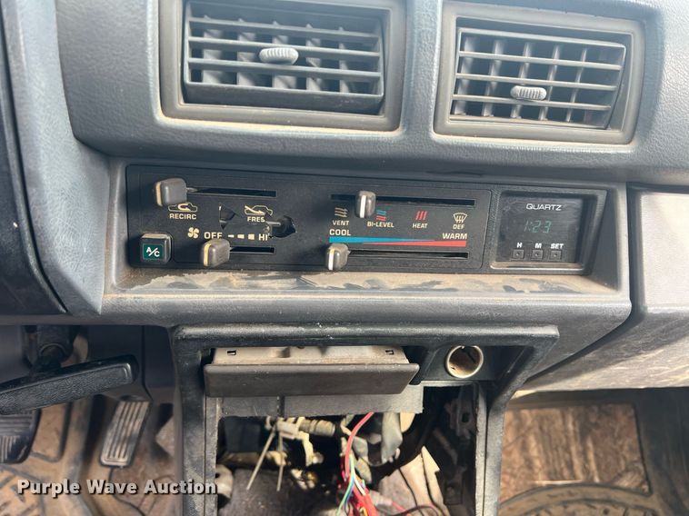 image for item DN3021 1987 Toyota Tacoma  Access Cab flatbed pickup truck