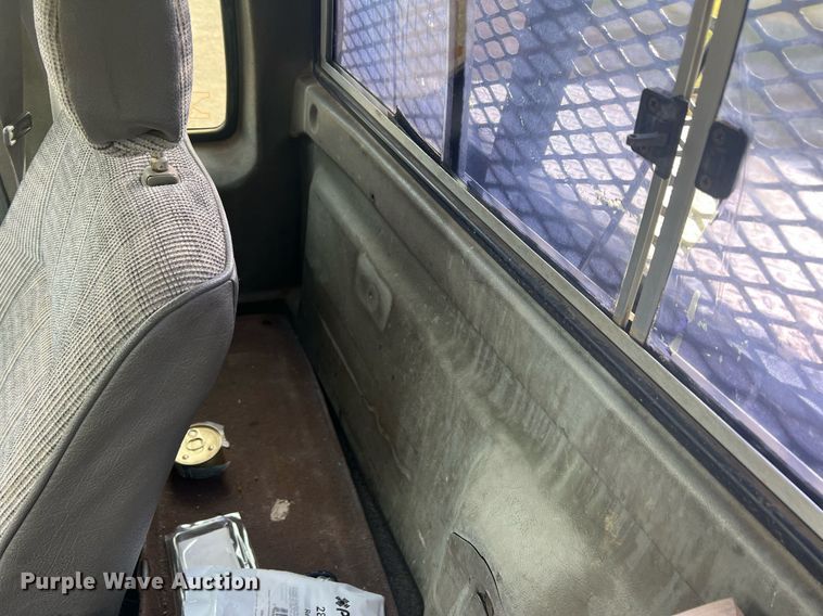 image for item DN3021 1987 Toyota Tacoma  Access Cab flatbed pickup truck