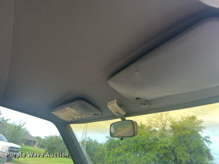 image for item DN3021 1987 Toyota Tacoma  Access Cab flatbed pickup truck