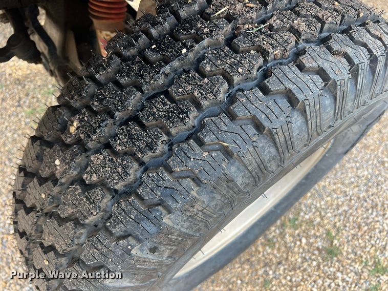 image for item DN3021 1987 Toyota Tacoma  Access Cab flatbed pickup truck