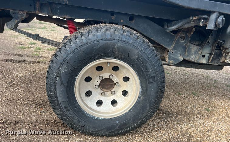 image for item DN3021 1987 Toyota Tacoma  Access Cab flatbed pickup truck