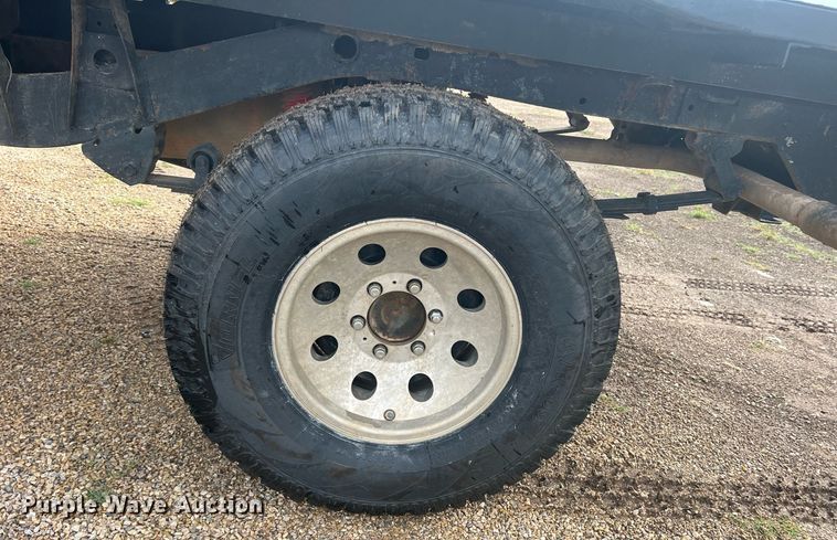 image for item DN3021 1987 Toyota Tacoma  Access Cab flatbed pickup truck