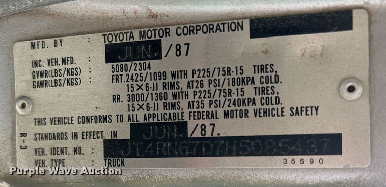 image for item DN3021 1987 Toyota Tacoma  Access Cab flatbed pickup truck