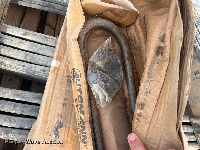 image for item DN3067 (4) sets of leaf springs