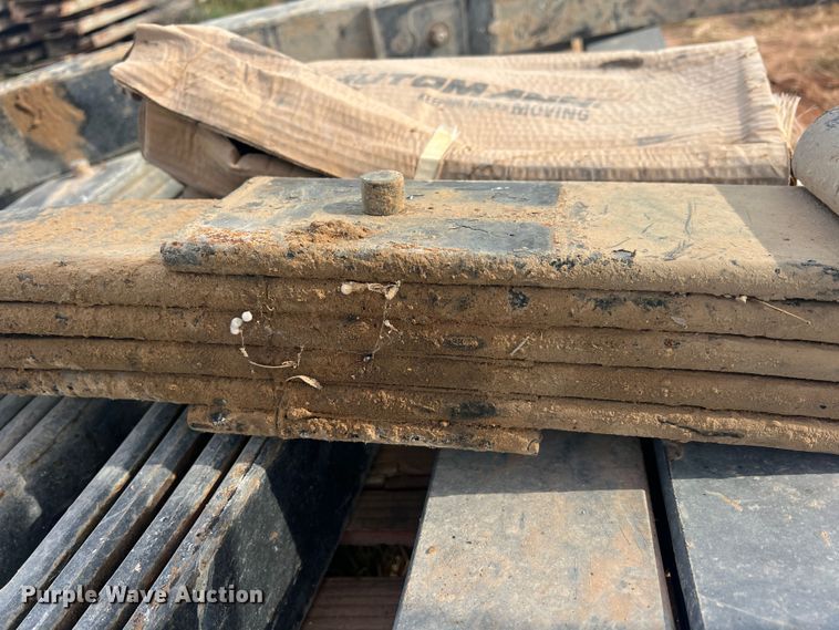 image for item DN3067 (4) sets of leaf springs