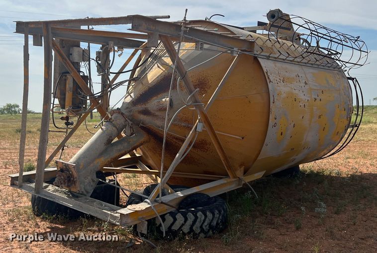 image for item DN3069 Cement silo