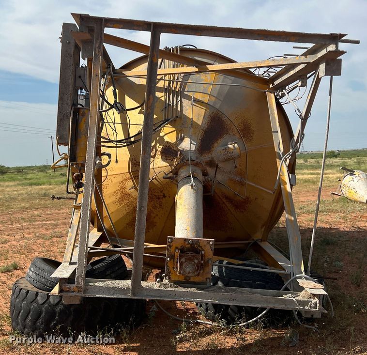 image for item DN3069 Cement silo