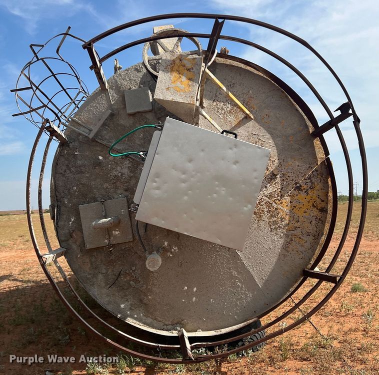 image for item DN3069 Cement silo