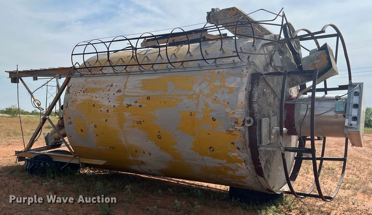 image for item DN3069 Cement silo